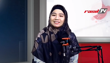 You are currently viewing DRG. CARISSA GRANI MASUK ISLAM