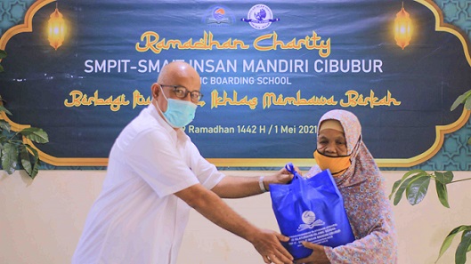 Read more about the article IMC SELENGGARAKAN RAMADHAN CHARITY