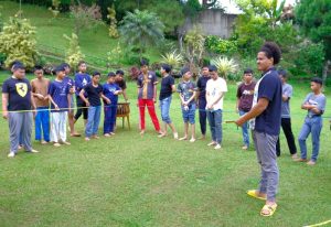 Read more about the article KELAS 10 IMC LAKSANAKAN ENGLISH CAMP