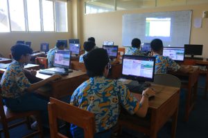 Read more about the article Uji Coba Pembelajaran Coding Menggunakan Aplikasi Code Monkey