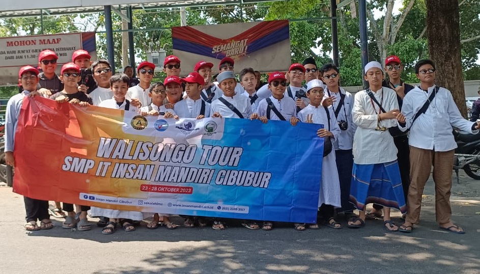 Read more about the article Perjalanan Wali Songo Tour SMP IT Insan Mandiri Cibubur