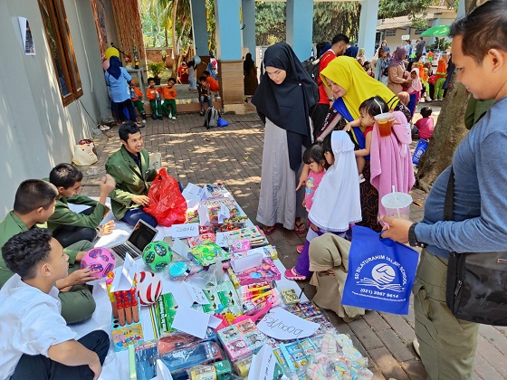 Raih Lebih dari 2 Juta Rupiah Pendapatan OSIS SMA IT Insan Mandiri Cibubur dalam Kids Fest 2023