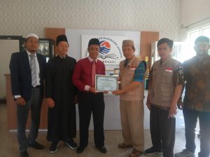 Read more about the article SMPIT-SMAIT Insan Mandiri Cibubur Serahkan Donasi Rp 2,65 Juta untuk Palestina