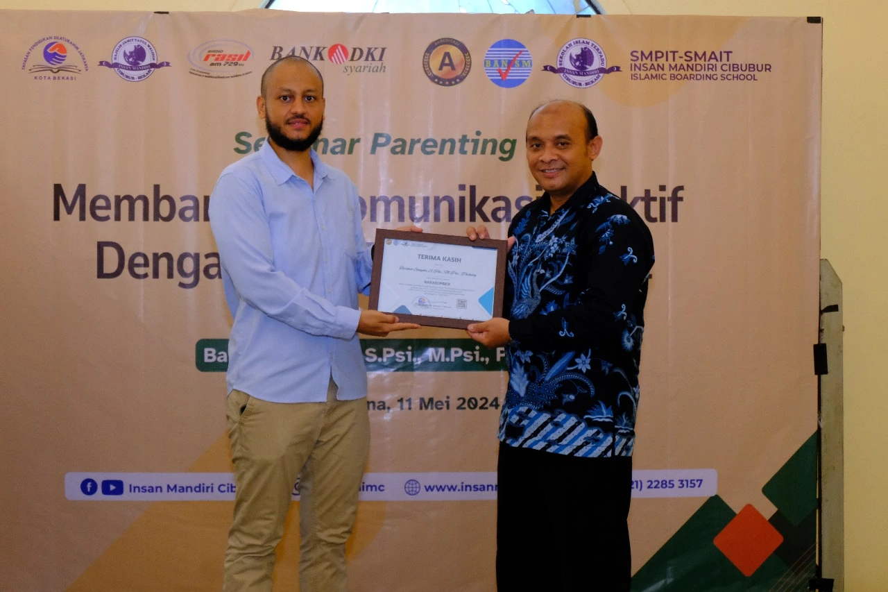 Read more about the article Seminar Parenting: Membangun Komunikasi Efektif dengan Generasi Z di Era Digital