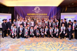 Read more about the article Wisuda Angkatan X SMA IT Insan Mandiri Cibubur: Akhirussanah yang Penuh Makna