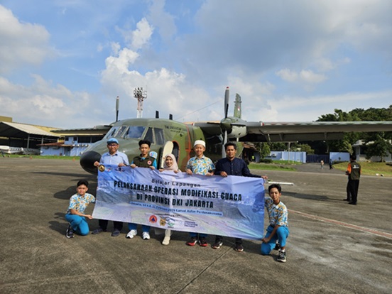 You are currently viewing SMPIT Insan Mandiri Cibubur Turut Serta Dalam Operasi Modifikasi Cuaca Jakarta Tahap Kedua