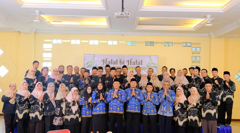Read more about the article MKKSS Sub Rayon 04 Kota Bekasi Sukses Gelar Halal Bihalal: Perkuat Silaturahim dan Profesionalitas Antar Kepala Sekolah